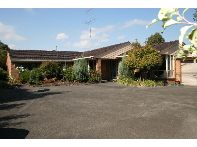 30  Glanville Crescent, Hazelwood North VIC 3840