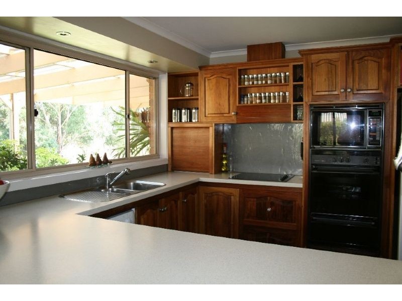 30  Glanville Crescent, Hazelwood North VIC 3840