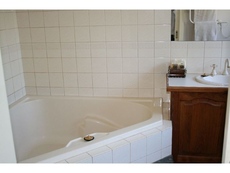 30  Glanville Crescent, Hazelwood North VIC 3840