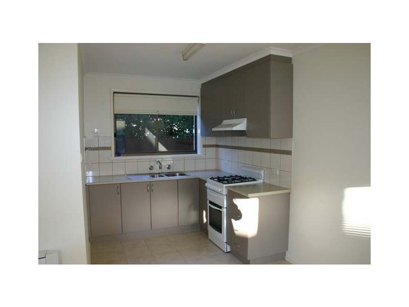 2/152 Helen Street, Morwell VIC 3840