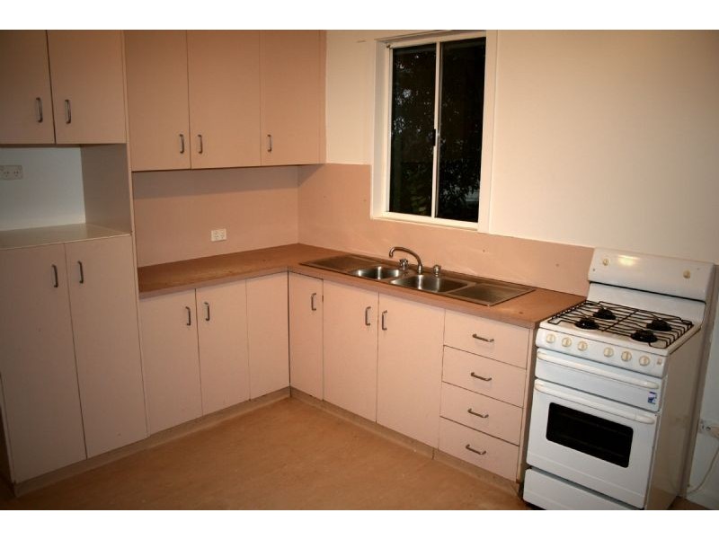 18 Hunt, Morwell VIC 3840