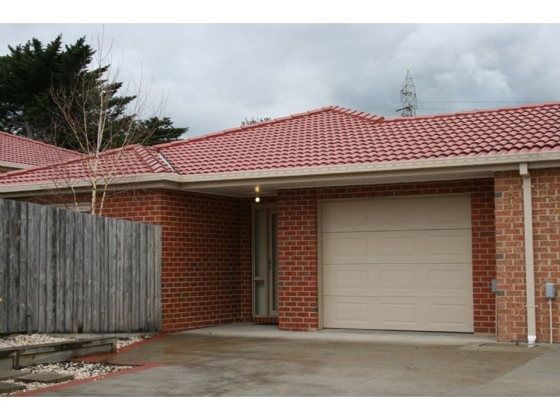 8/2 Wallace Street, Morwell VIC 3840