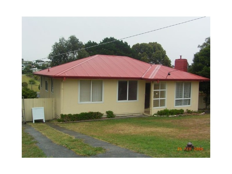28 Robertson Street, Morwell VIC 3840