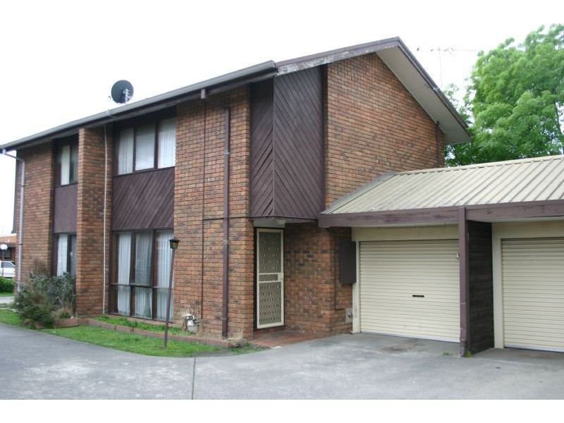 2/2 Opal Place, Morwell VIC 3840