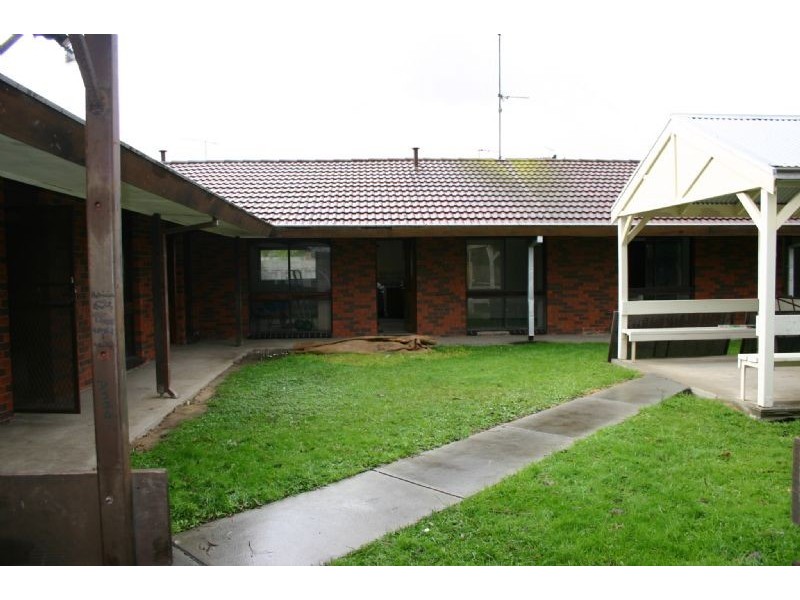 3/2-4 Olive Drive, Morwell VIC 3840