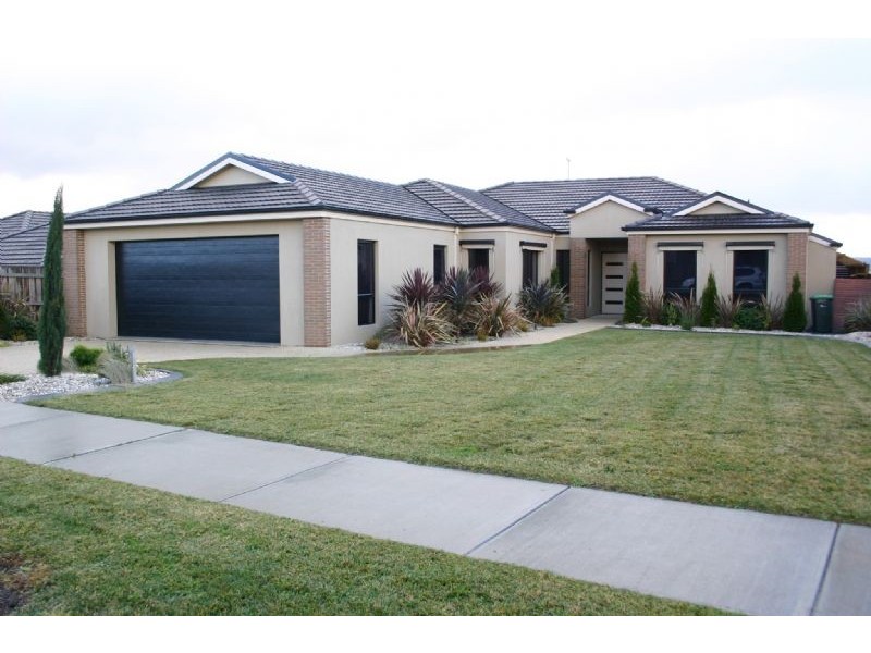 8 Wellington Drive, Traralgon VIC 3844