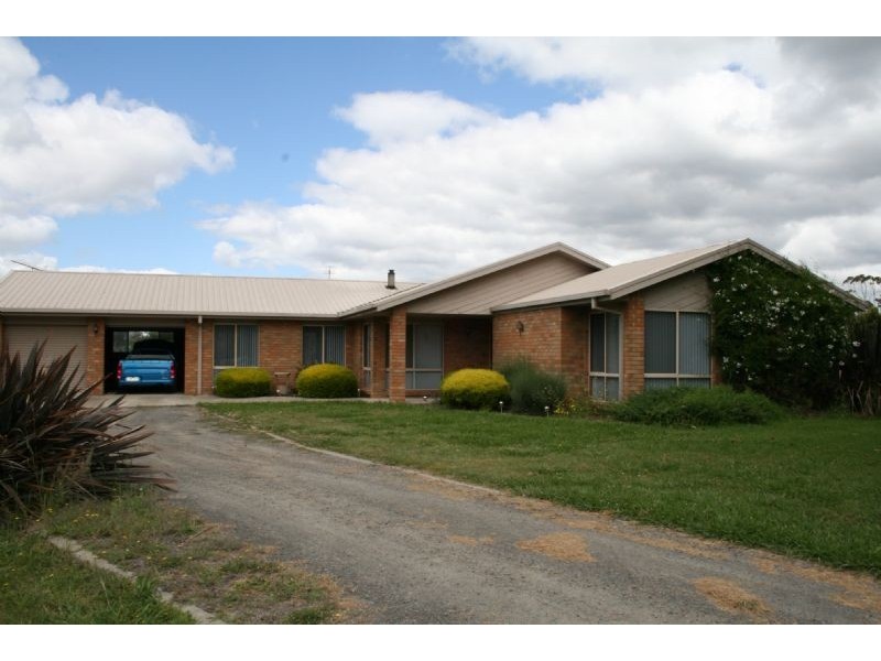 35 Buurman Drive, Hazelwood North VIC 3840