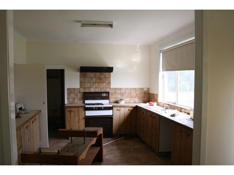 32 Lower Cairnbrook Road, Glengarry VIC 3854