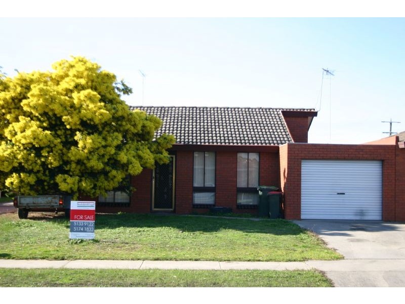 1&2/34 Bridle Road, Morwell VIC 3840