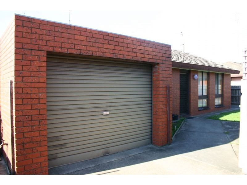 1&2/34 Bridle Road, Morwell VIC 3840