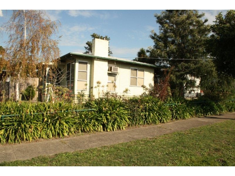 20 BUNA STREET, Morwell VIC 3840