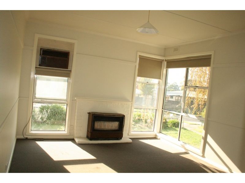 20 BUNA STREET, Morwell VIC 3840