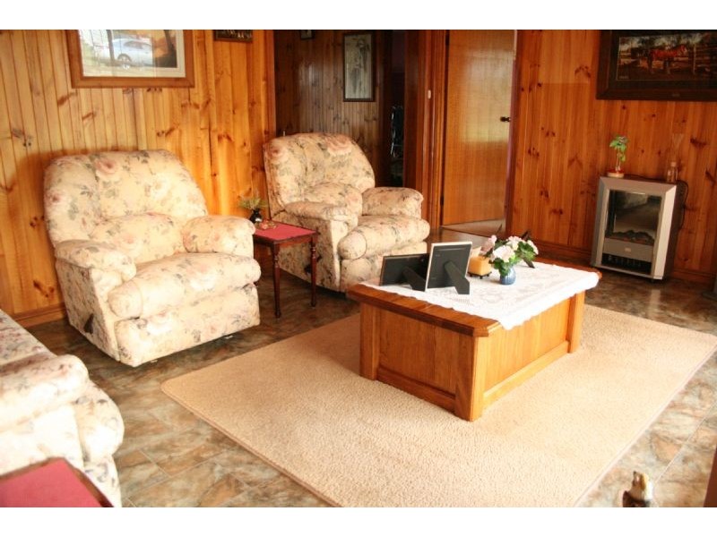 37 Penaluna Street, Boolarra VIC 3870