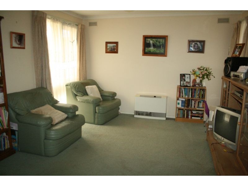 32 Maple Crescent, Churchill VIC 3842