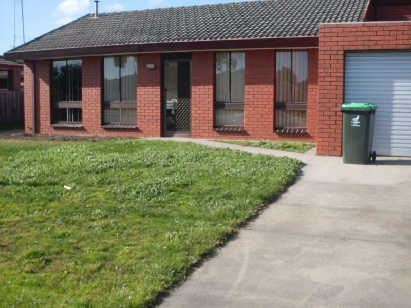 Units 1 & 2 /34 Bridle Road, Morwell VIC 3840