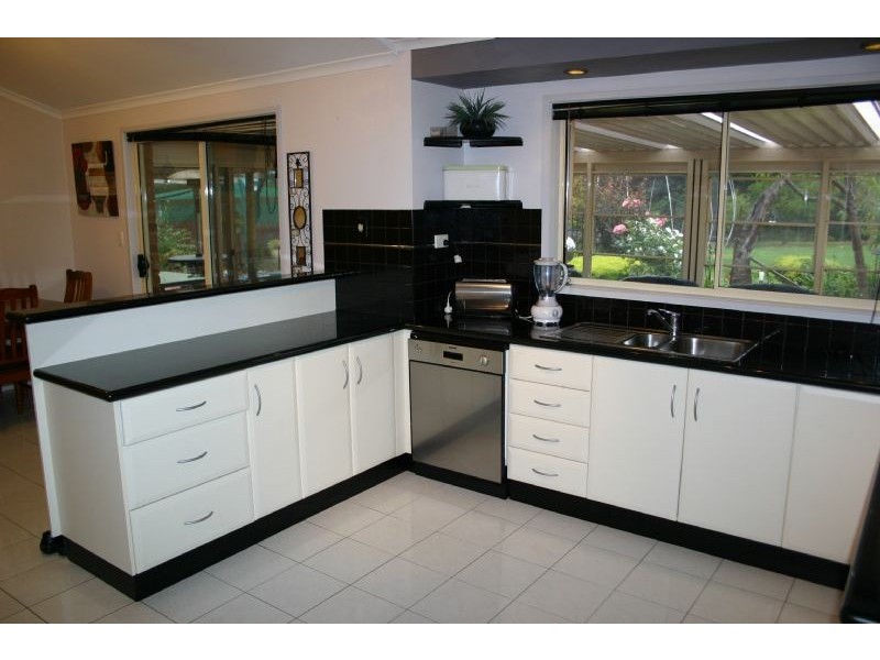 10 Rustic Crescent, Churchill VIC 3842