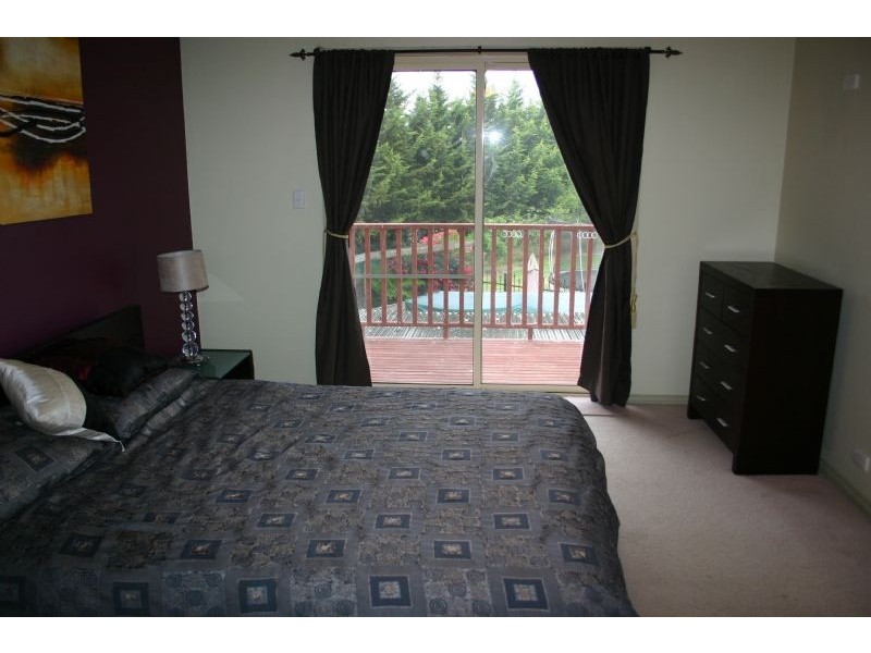10 Rustic Crescent, Churchill VIC 3842