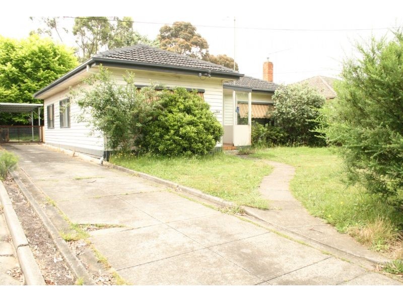 8 Catherine Street, Morwell VIC 3840