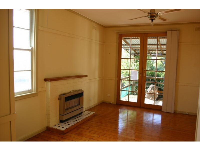 64 Churchill Road, Morwell VIC 3840