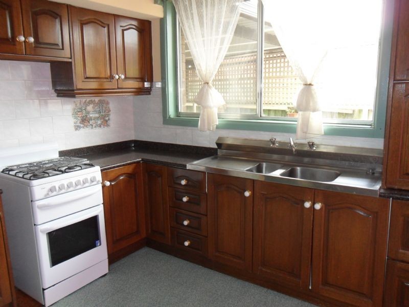 49 Gillie Crescent, Morwell VIC 3840