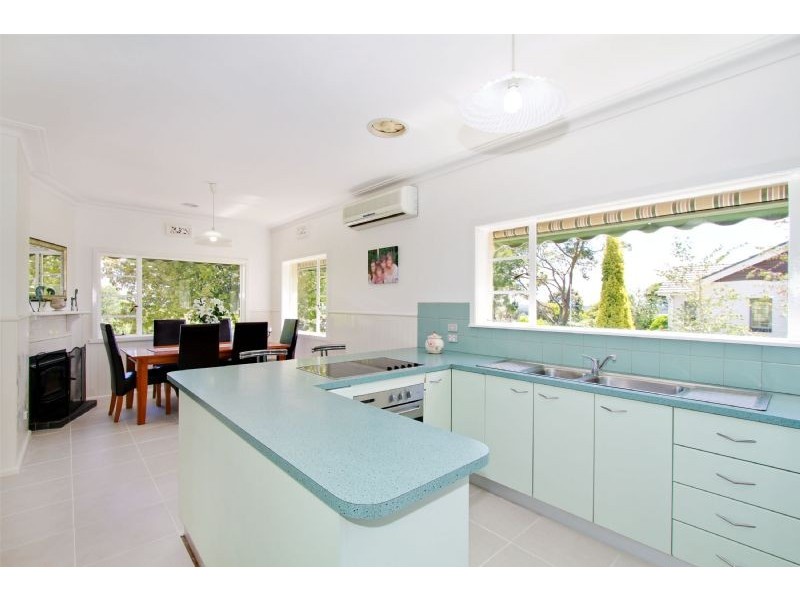 16 GRANYA GROVE, Morwell VIC 3840