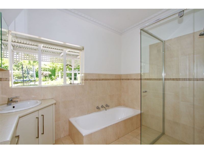 16 GRANYA GROVE, Morwell VIC 3840