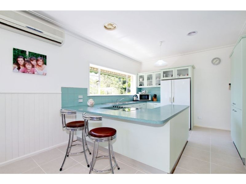 16 GRANYA GROVE, Morwell VIC 3840