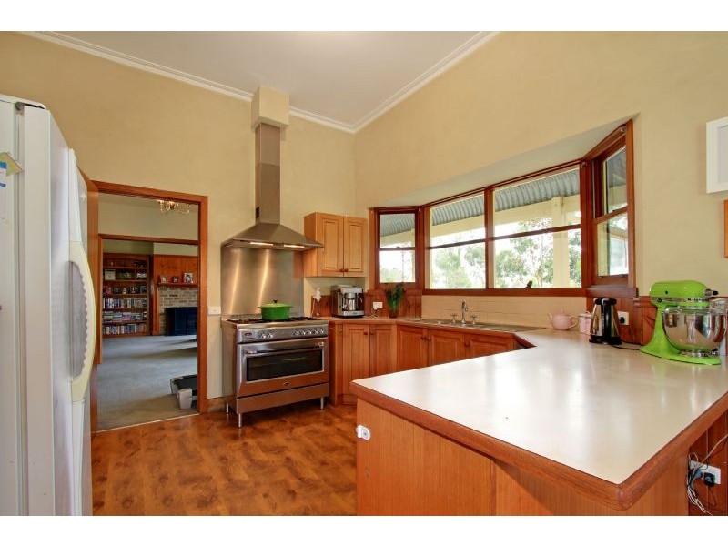 200 Thompson  Road, Hazelwood South VIC 3840