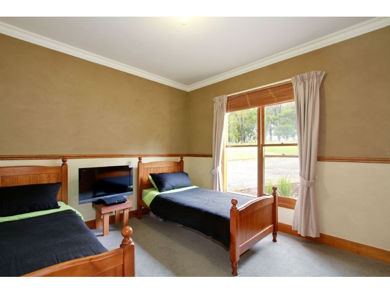 200 Thompson  Road, Hazelwood South VIC 3840