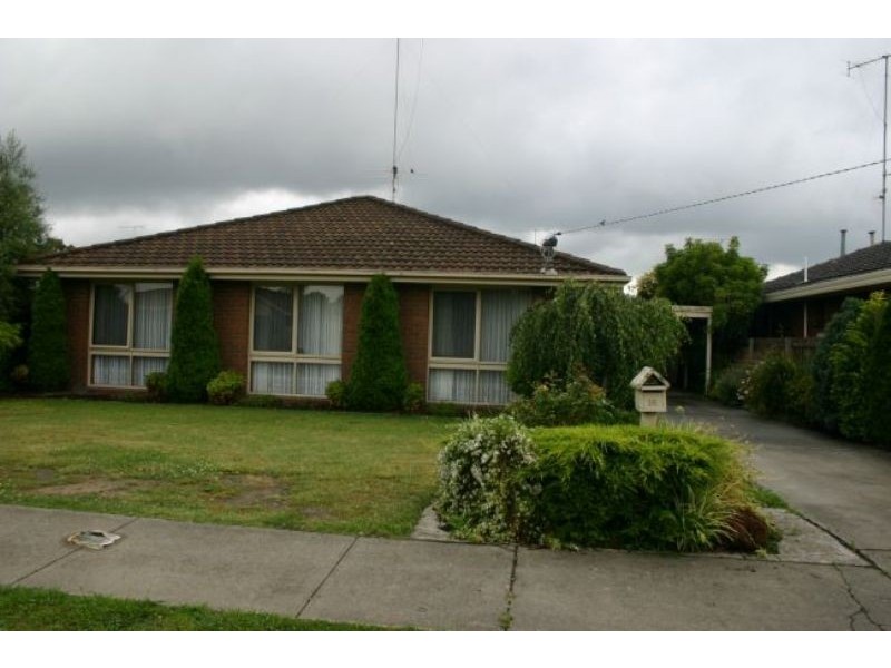 16 Airlie Bank Road, Morwell VIC 3840