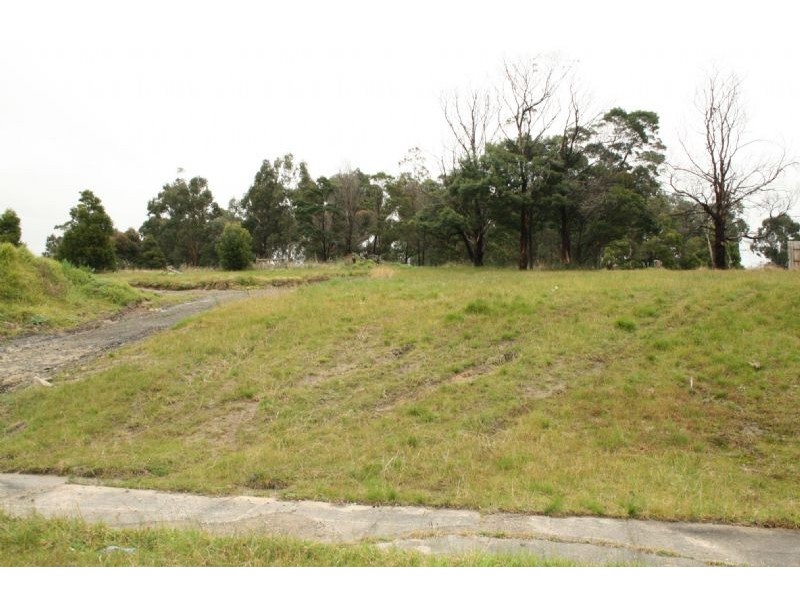38 Ikara Way, Churchill VIC 3842