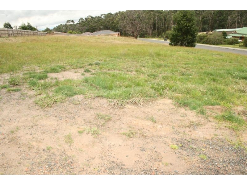38 Ikara Way, Churchill VIC 3842