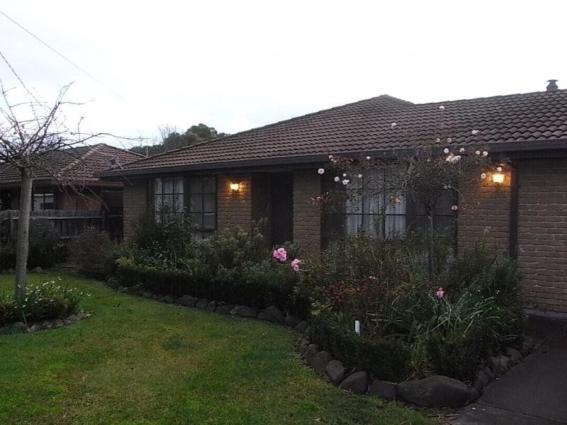 8 William Crescent, Yinnar VIC 3869