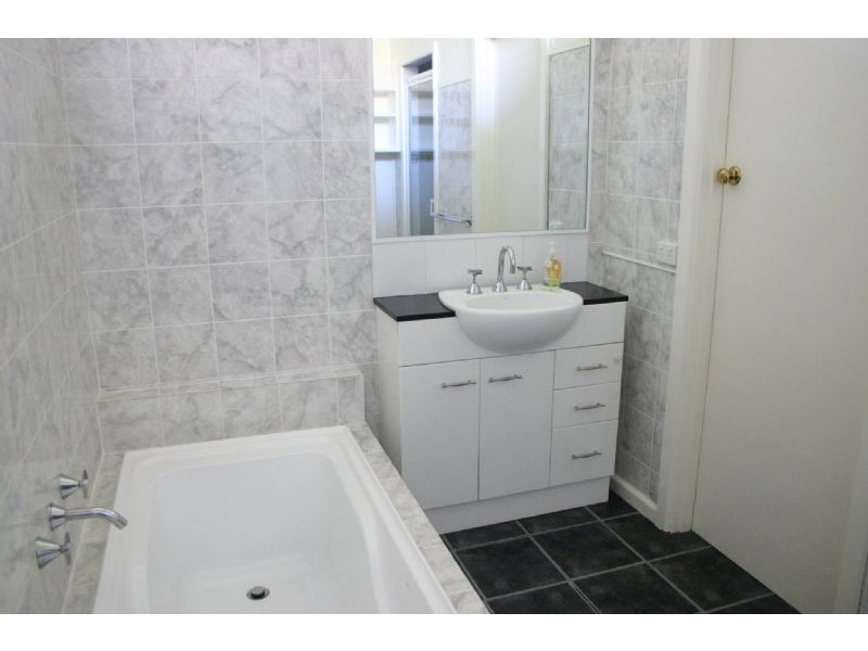 10 Denise Street, Morwell VIC 3840
