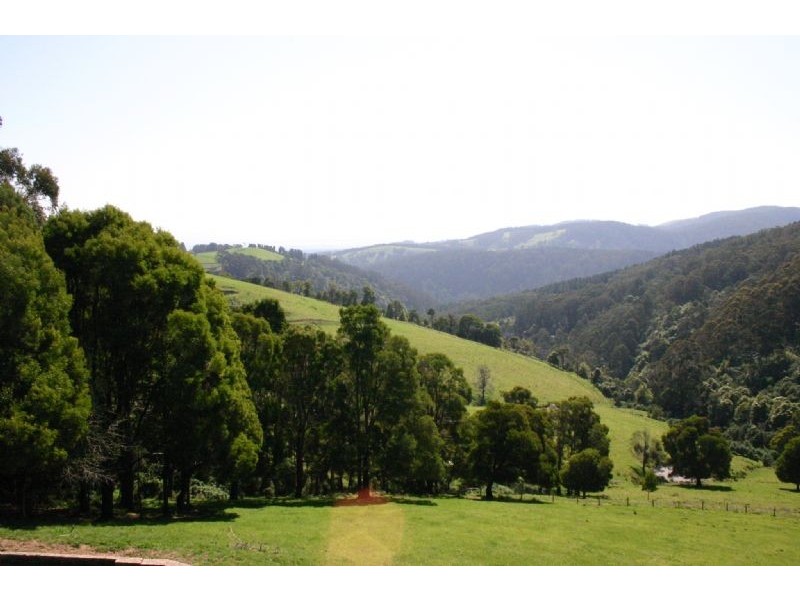 1045 Whitelaws Track, Yinnar South VIC 3869