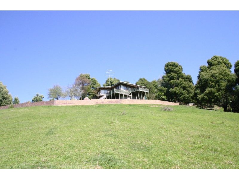 1045 Whitelaws Track, Yinnar South VIC 3869