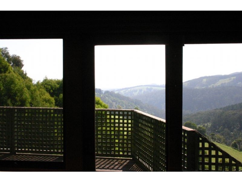 1045 Whitelaws Track, Yinnar South VIC 3869