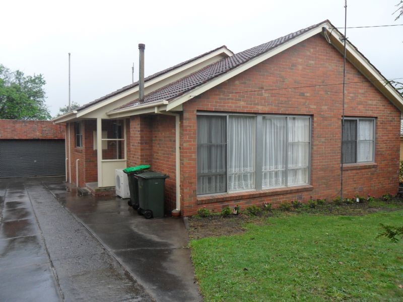 34 Heesom Crescent, Churchill VIC 3842