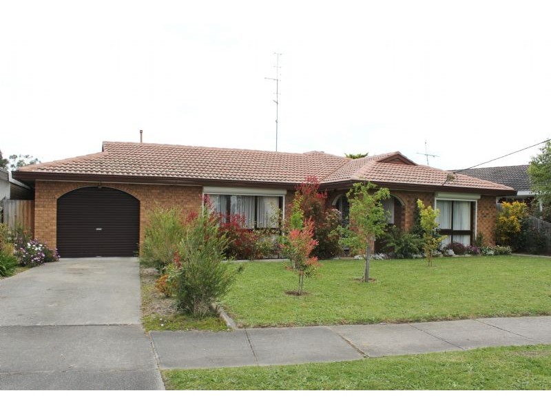 12 Latter Grove, Churchill VIC 3842