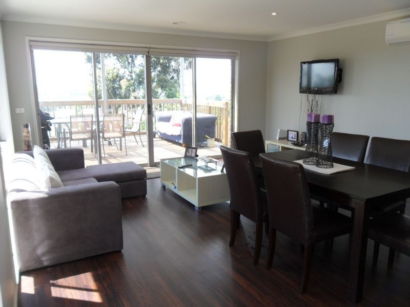 59 Mountain Grey Circuit, Morwell VIC 3840