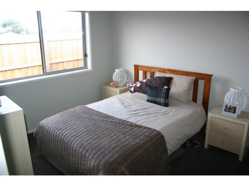 59 Mountain Grey Circuit, Morwell VIC 3840