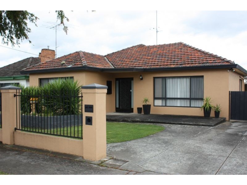 10 Madden Street, Morwell VIC 3840