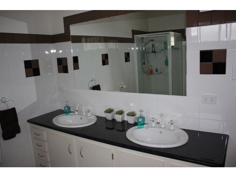 10 Madden Street, Morwell VIC 3840