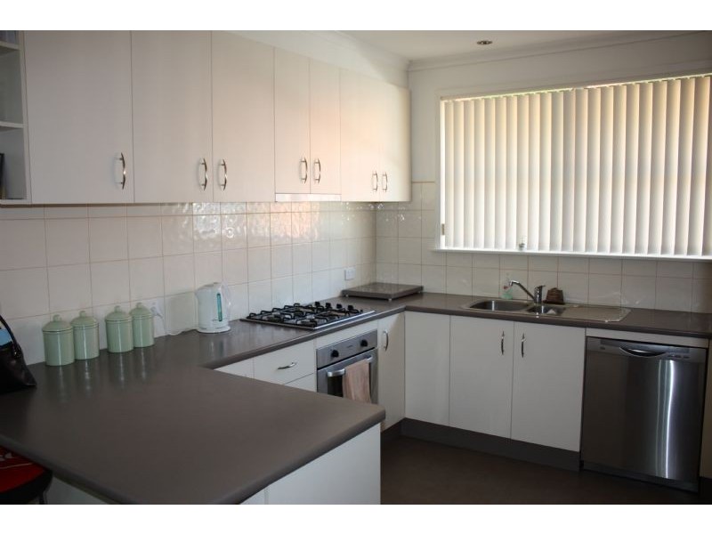 28 McDonald Way, Churchill VIC 3842