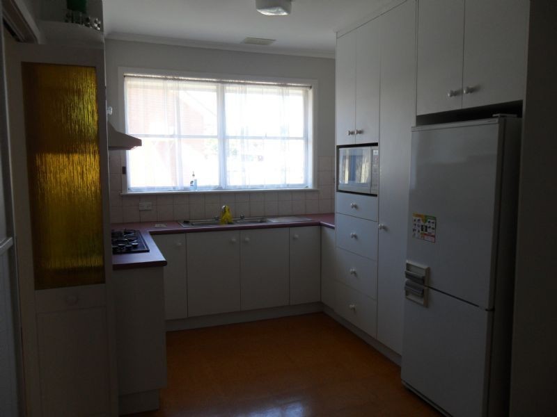 8 Howard Avenue, Churchill VIC 3842