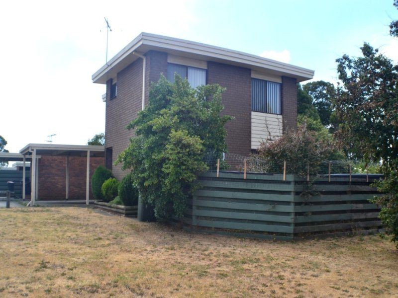 8/1 Hannah Street, Morwell VIC 3840