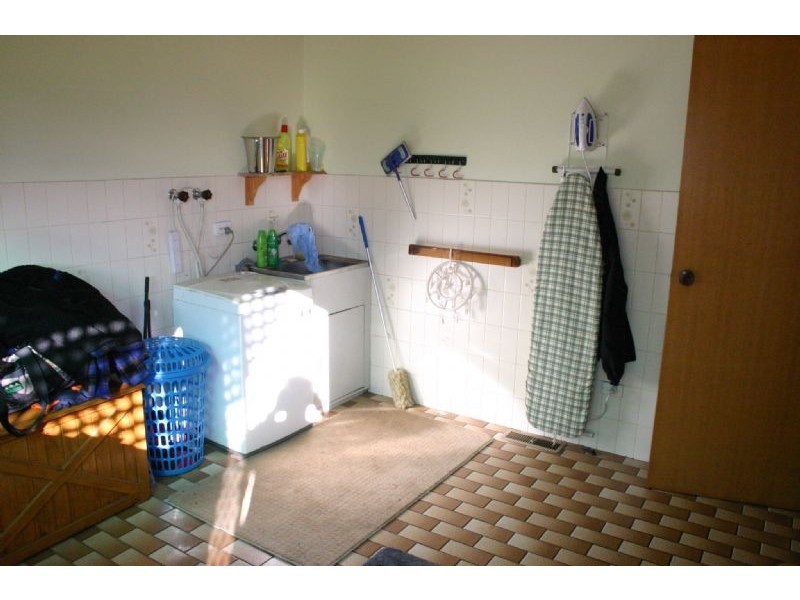 6 Polden Crescent, Morwell VIC 3840