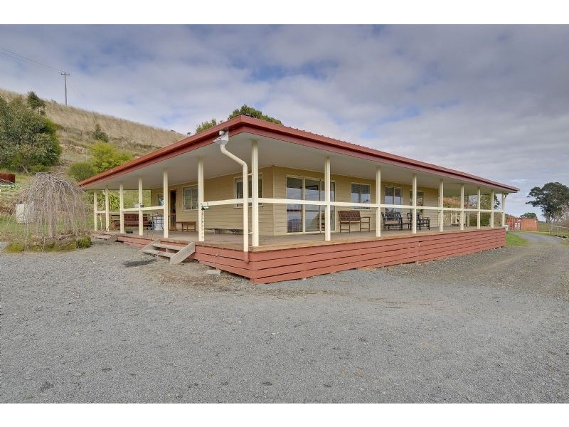 120 (370) Dobbins Road, Jeeralang VIC 3840