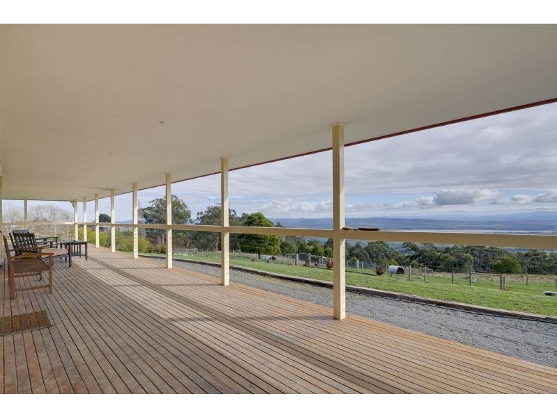 120 (370) Dobbins Road, Jeeralang VIC 3840