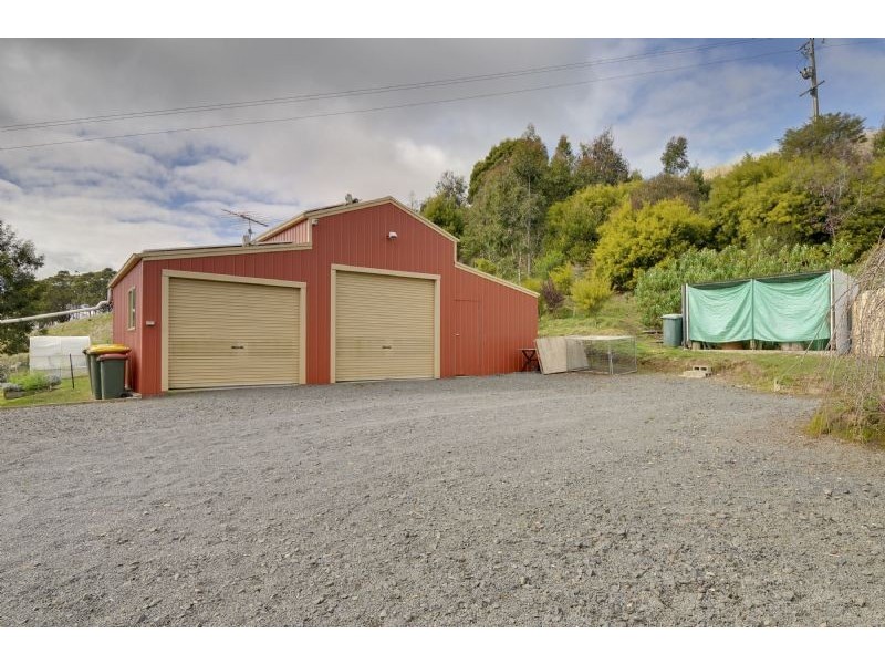 120 (370) Dobbins Road, Jeeralang VIC 3840